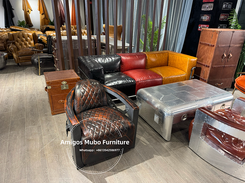 aviator-tomcat-chair