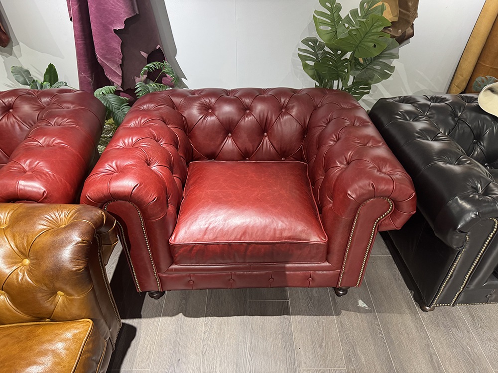 chesterfield sofa red leather